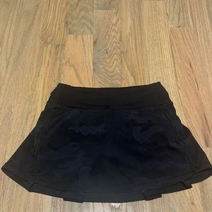 Lululemon Pace Rival Mid-Rise Skirt